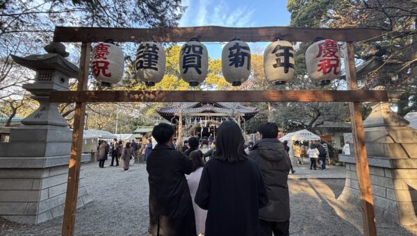 2026年も、出会いを大切に。採用チームみんなで初詣に行ってきました!